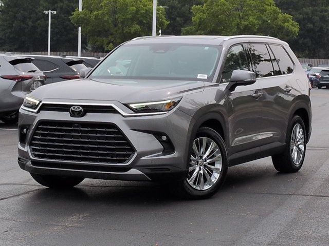Certified 2025 Toyota Grand Highlander AWD video 2