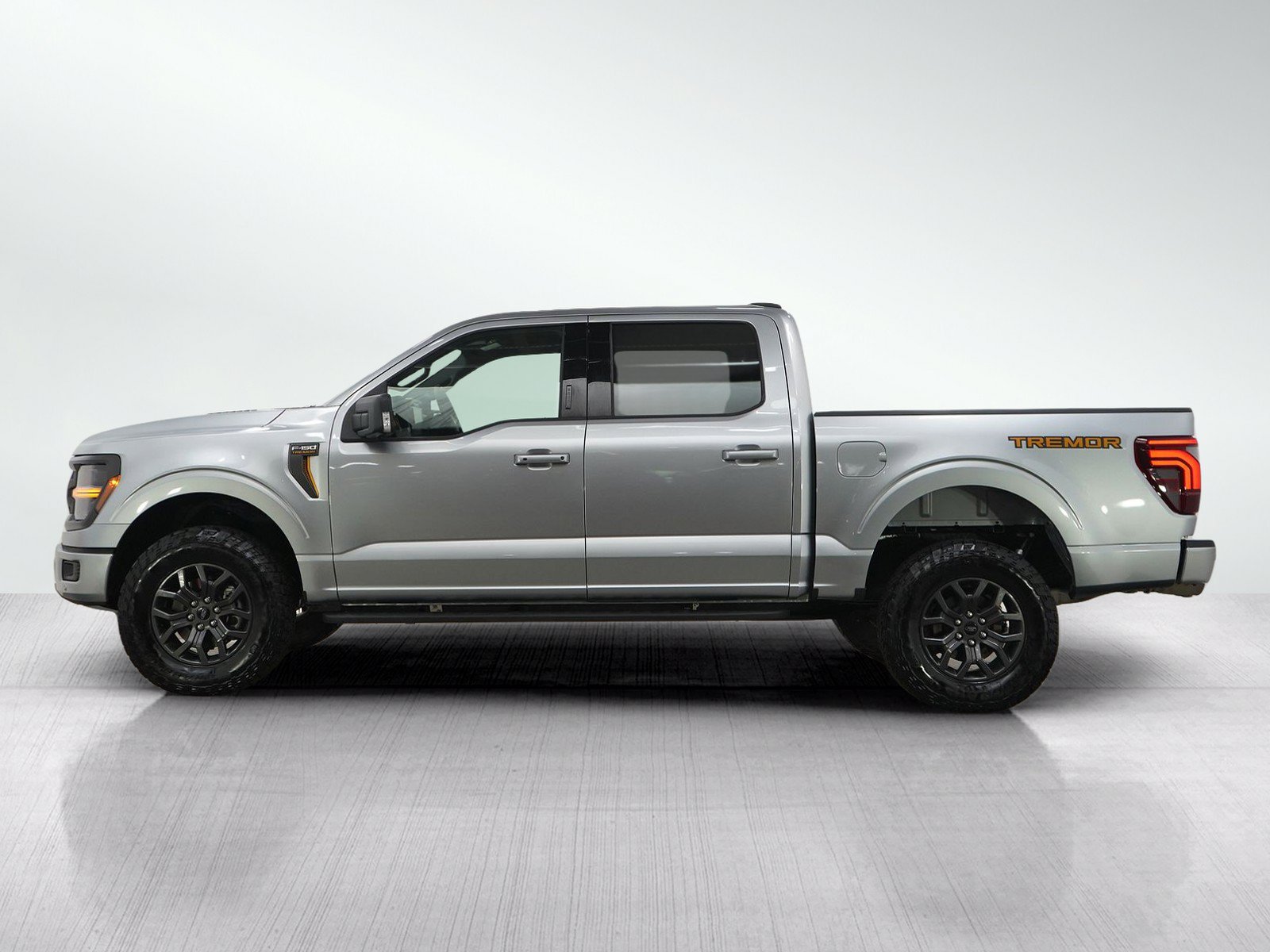 Used 2024 Ford F150 Tremor w/ Tow/Haul Package AWD/4WD image 3