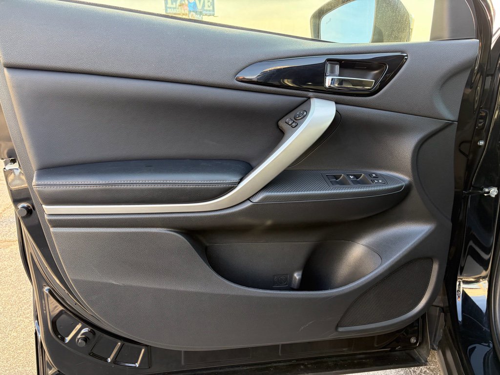 Used 2024 Mitsubishi Eclipse Cross SE image 42