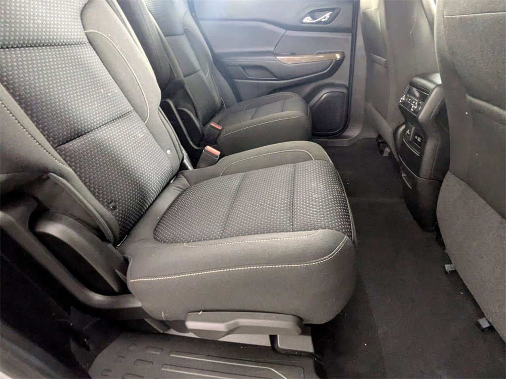 Used 2023 GMC Acadia SLE w/ Driver Convenience Package image 32