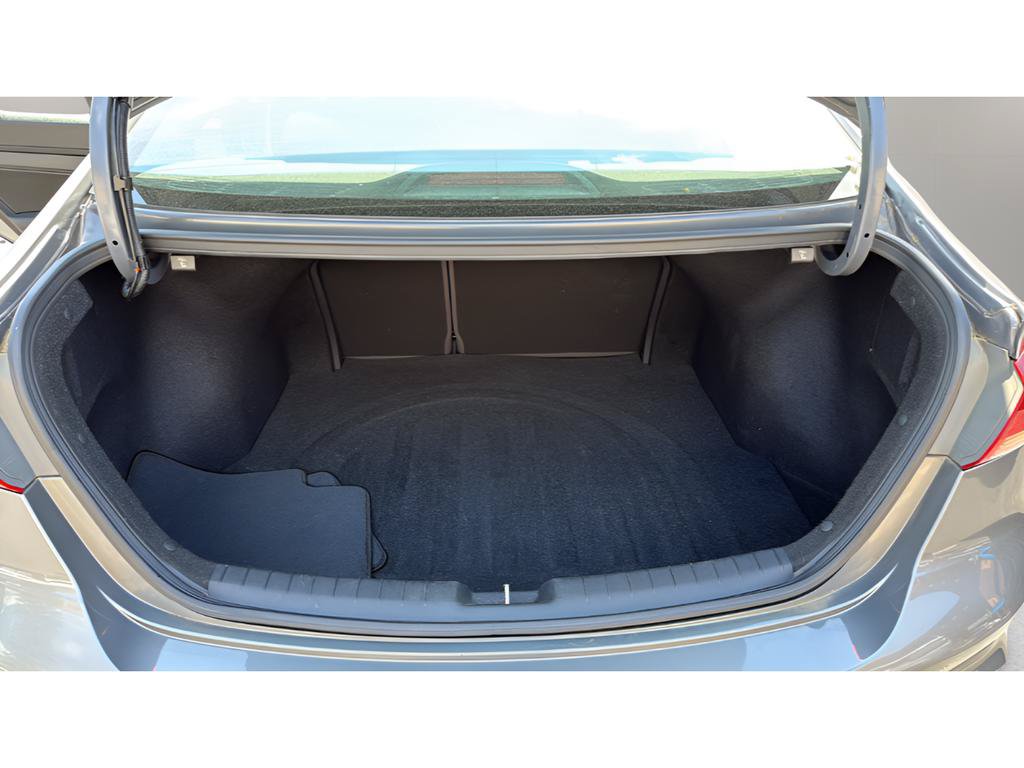 Used 2017 Hyundai Elantra Sport FWD image 16