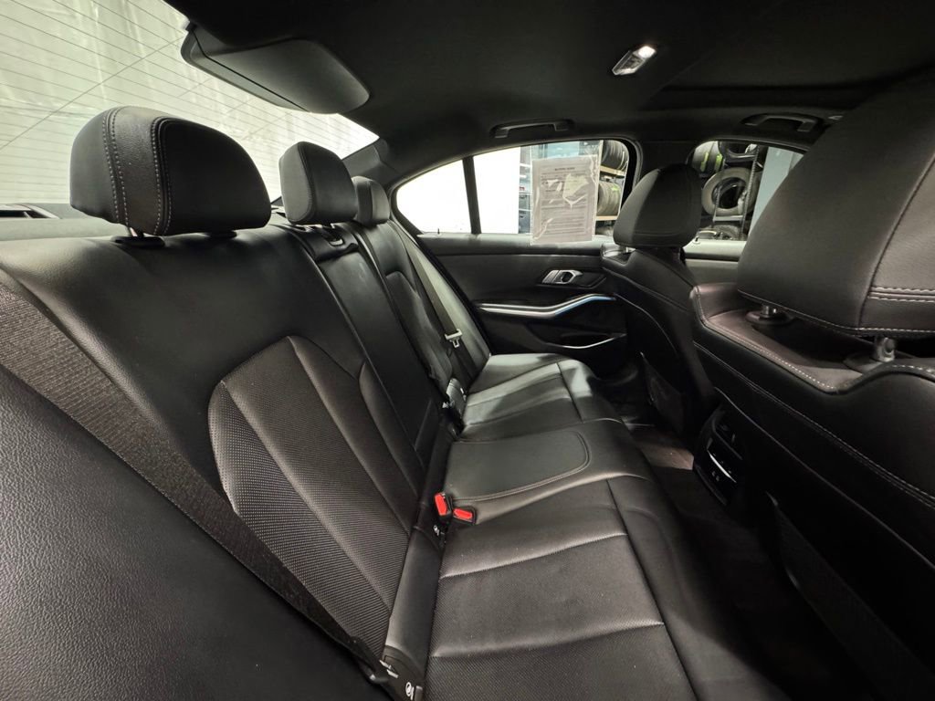 Used 2023 BMW 330e xDrive w/ Driving Assistance Package AWD/4WD image 27