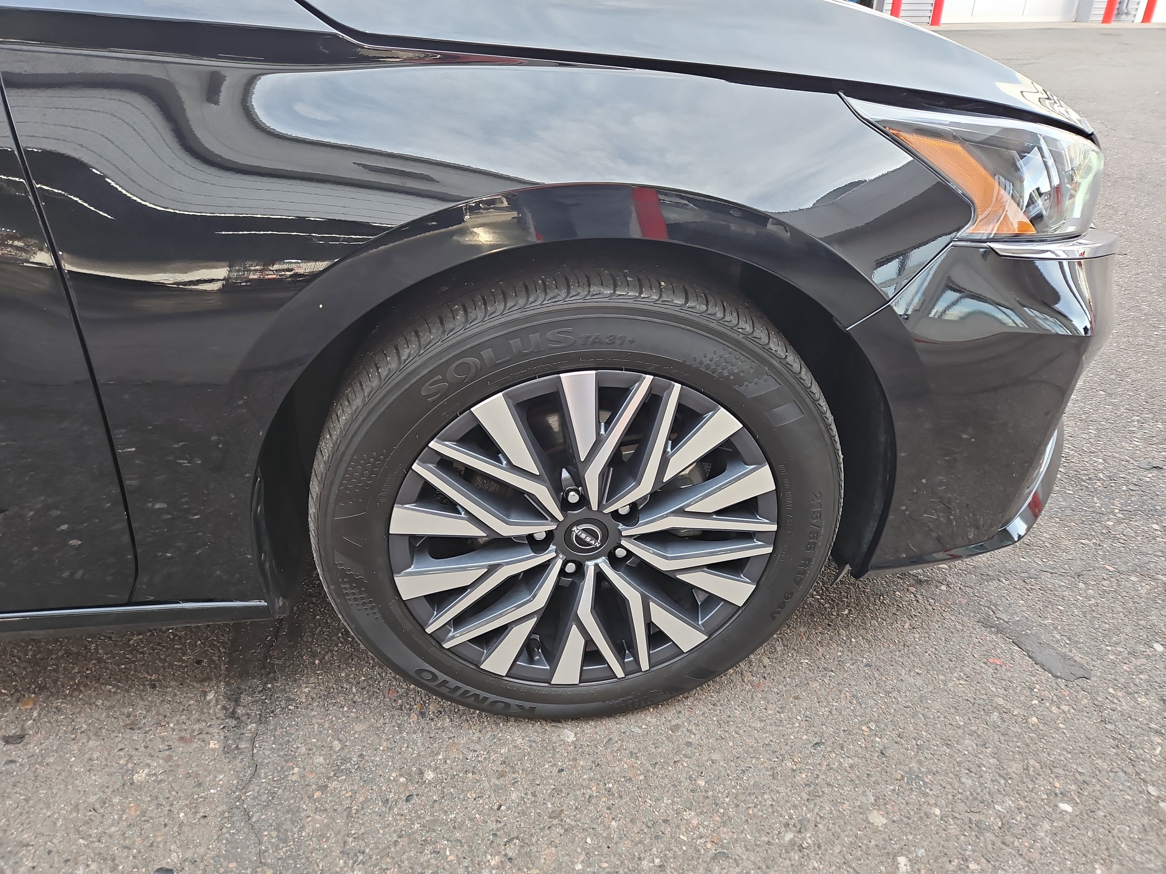 Used 2024 Nissan Altima 2.5 SV image 21