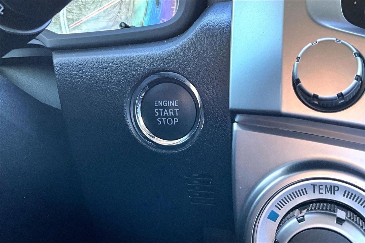 Used 2022 Toyota 4Runner Limited image 28