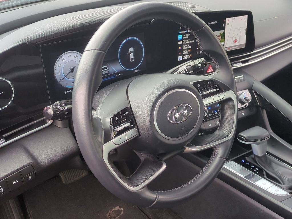 Certified 2023 Hyundai Elantra SEL w/ Convenience Package FWD image 13