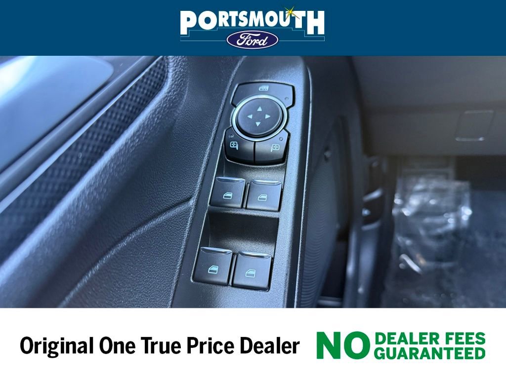 Used 2025 Ford Escape ST-Line Elite w/ Premium Technology Package image 25