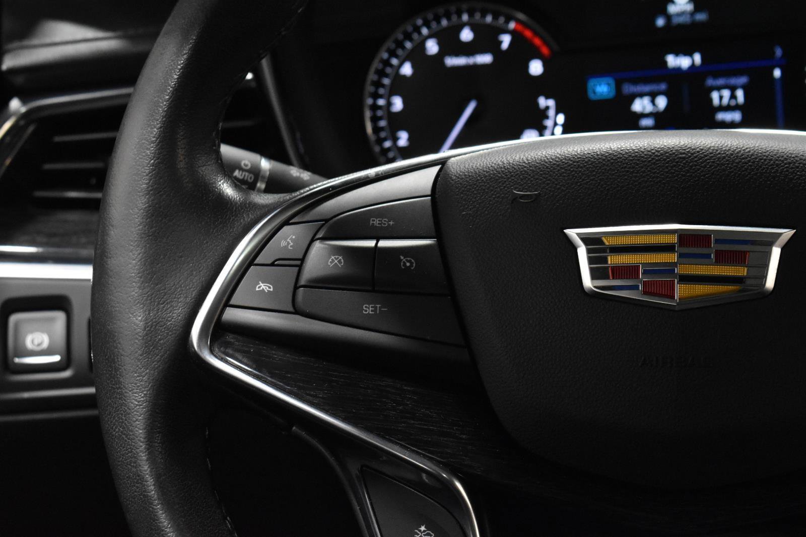 Used 2021 Cadillac XT5 Premium Luxury w/ LPO, Floor Liner Package image 8