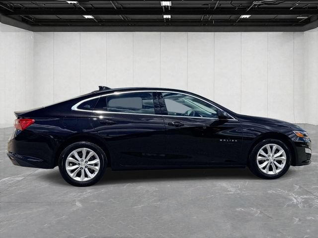 Used 2023 Chevrolet Malibu LT w/ Driver Confidence Package FWD image 4