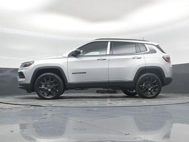 New 2026 Jeep Compass Latitude image 43