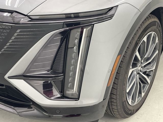 New 2026 Cadillac Lyriq Premium Sport w/ LPO, Floor Liner Package image 15