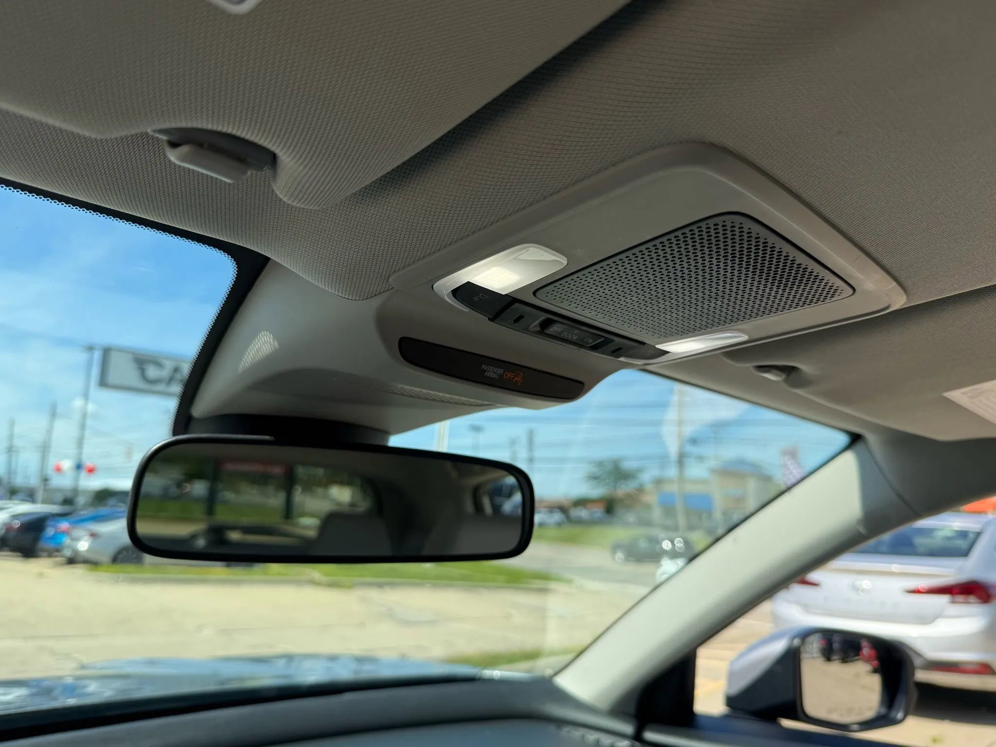 Used 2023 Honda HR-V LX image 45