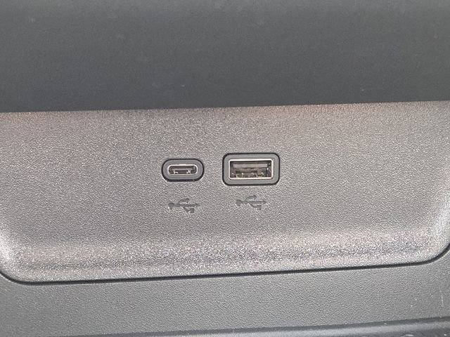 New 2026 Chevrolet Equinox LT w/ Convenience Package II image 8