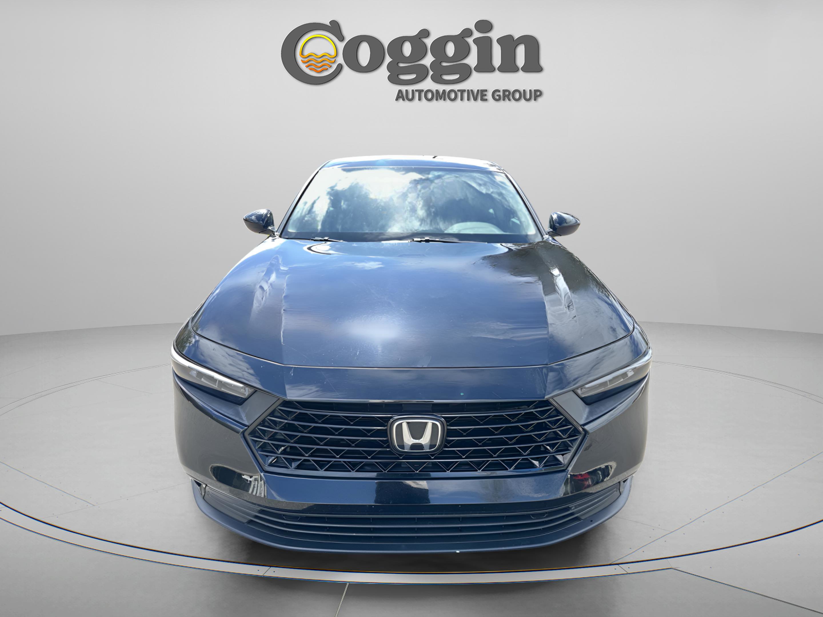 Used 2023 Honda Accord EX image 10