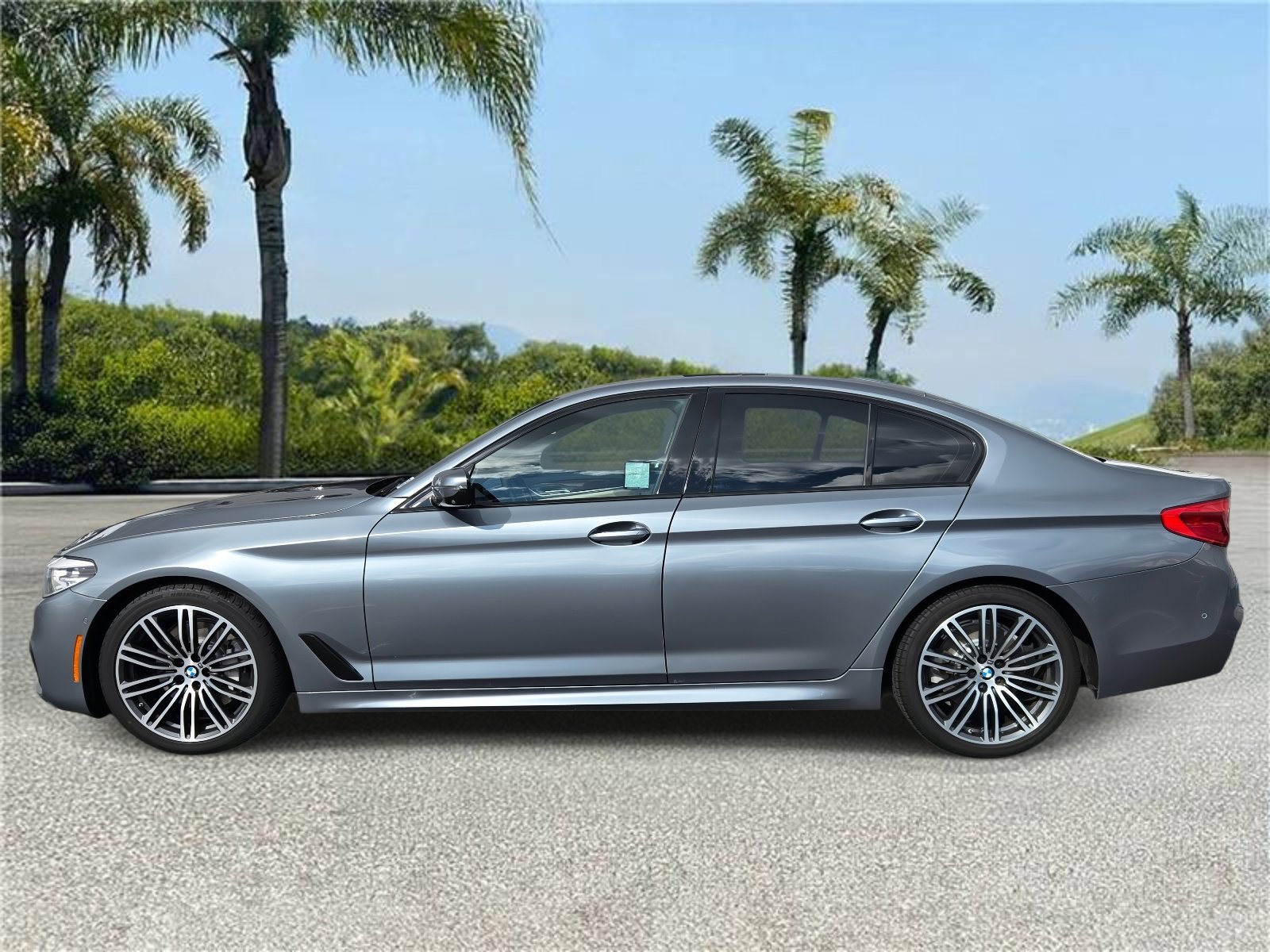 Used 2019 BMW 530i 530i Sedan RWD w/ M Sport Package image 2