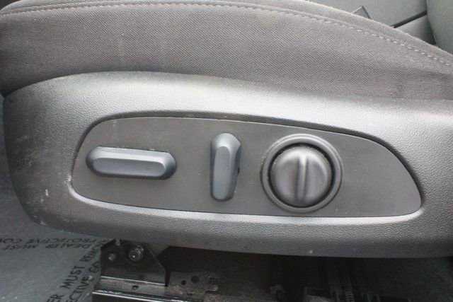 Used 2025 Chevrolet Malibu LT image 39