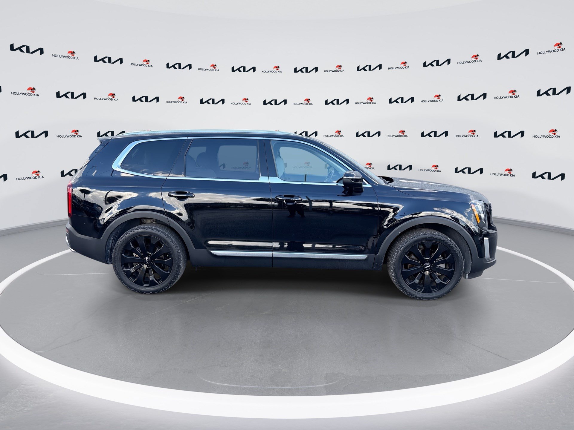 Used 2022 Kia Telluride EX w/ EX Premium Package FWD image 9