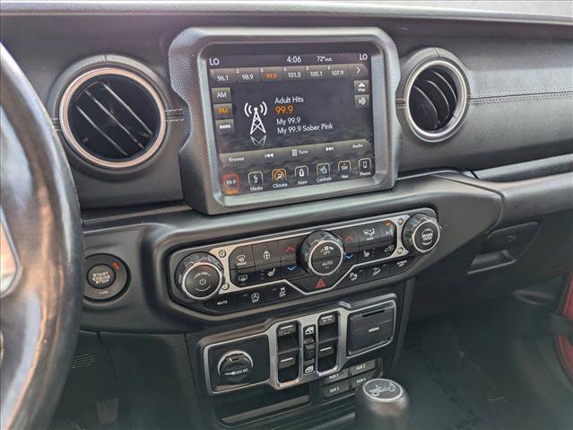 Used 2018 Jeep Wrangler Unlimited Sahara AWD/4WD image 15