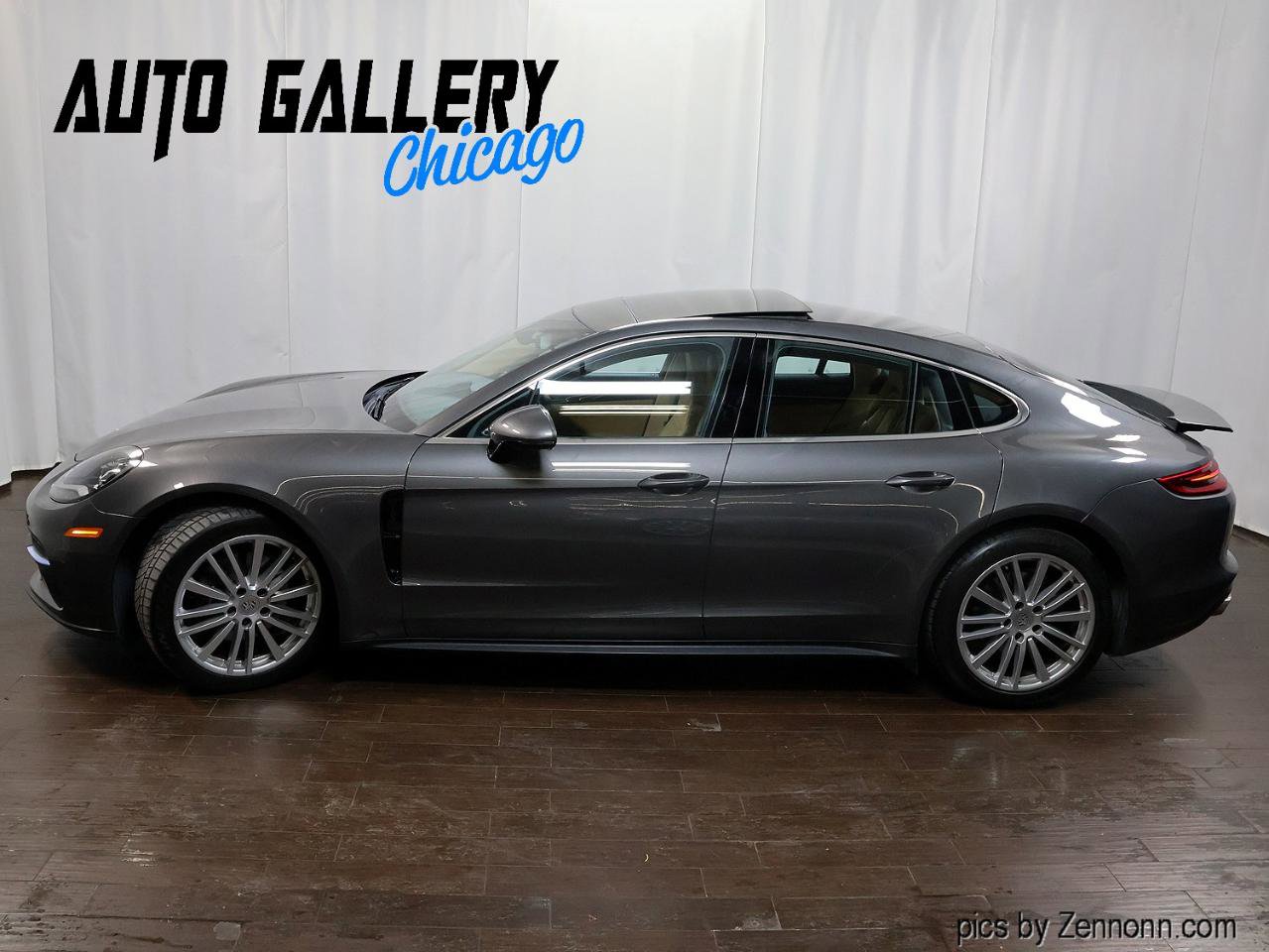 Used 2017 Porsche Panamera Sedan image 10