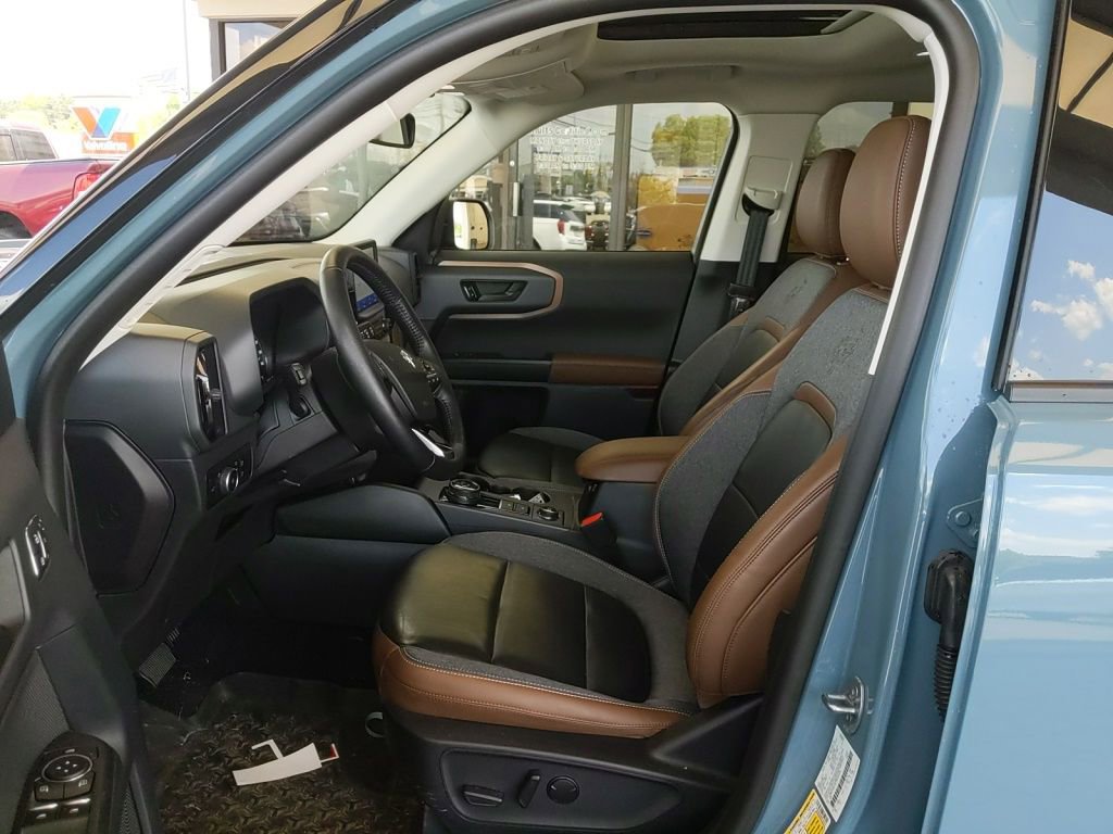 Used 2023 Ford Bronco Sport Outer Banks w/ Tech Package AWD/4WD image 13