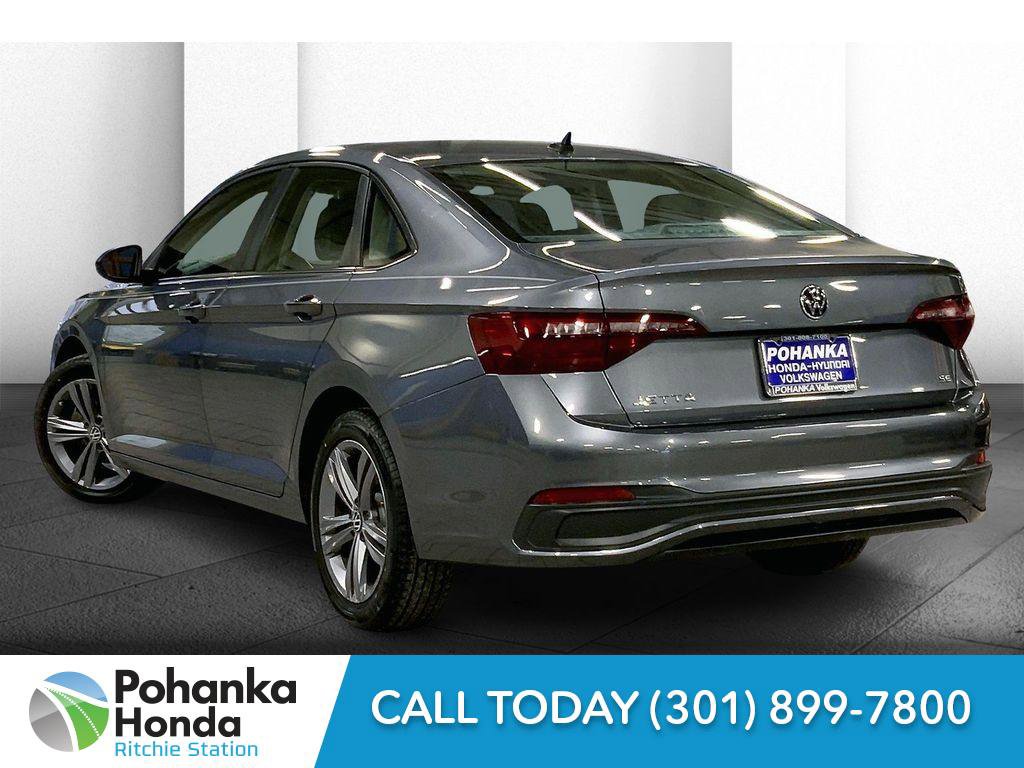 Used 2023 Volkswagen Jetta SE image 10