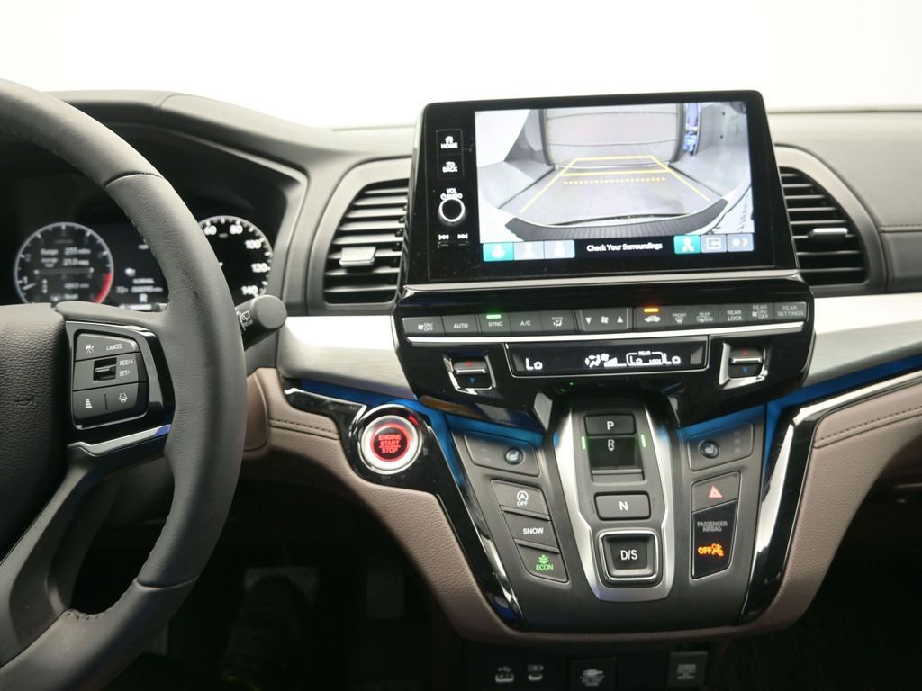 Used 2026 Honda Odyssey Touring image 22