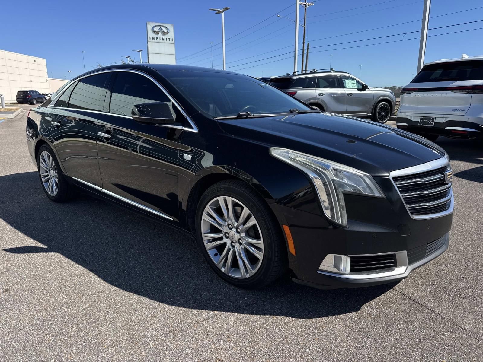 Used 2019 Cadillac XTS Luxury image 3
