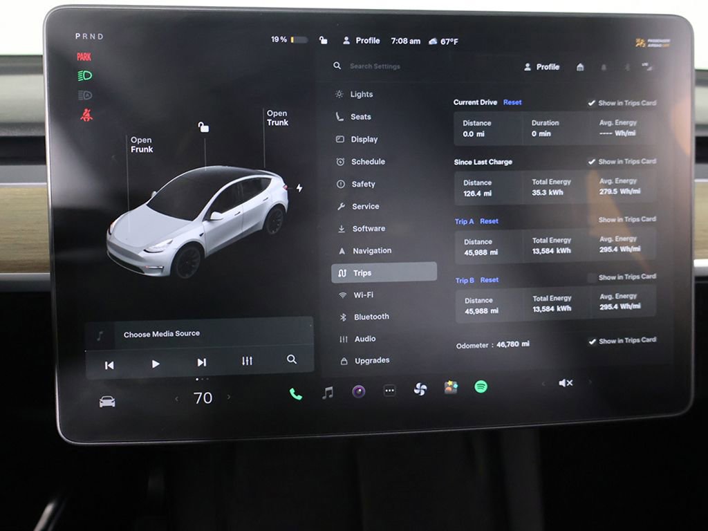 Used 2021 Tesla Model Y Long Range image 55