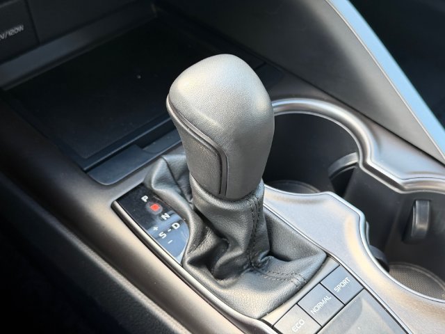 Used 2023 Toyota Camry SE FWD image 24
