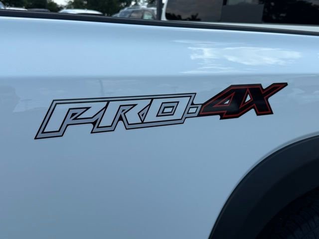 New 2025 Nissan Frontier PRO-4X image 17