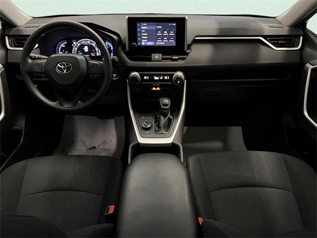 Used 2024 Toyota RAV4 LE image 18
