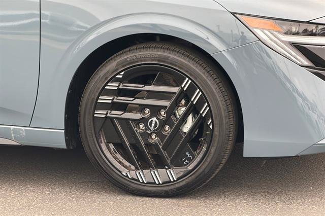 New 2027 Nissan Sentra SR w/ SR Premium Package FWD image 31
