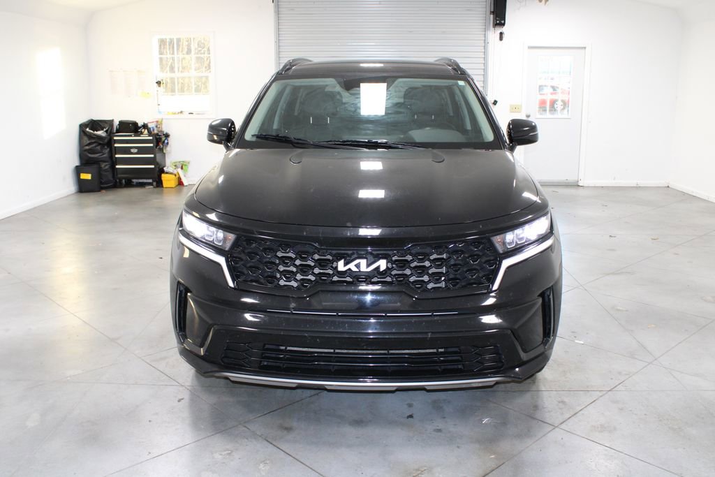 Used 2023 Kia Sorento S w/ Panoramic Sunroof Package image 3