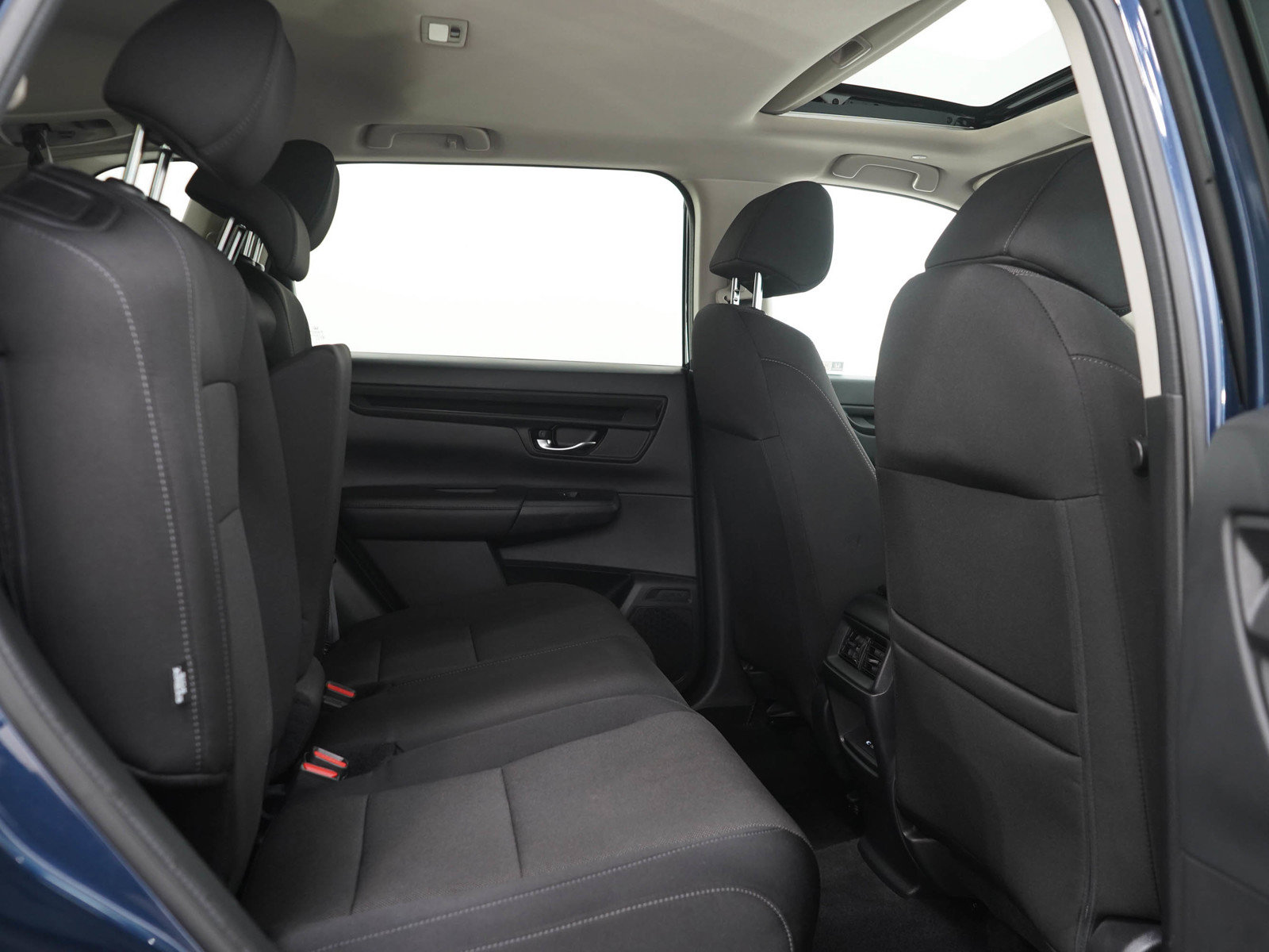 Used 2025 Honda CR-V EX image 13