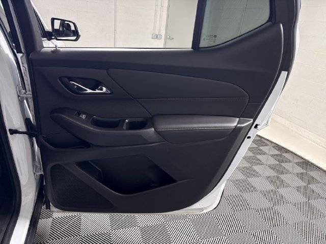 Used 2019 Chevrolet Traverse LT w/ LT Premium Package AWD/4WD image 19