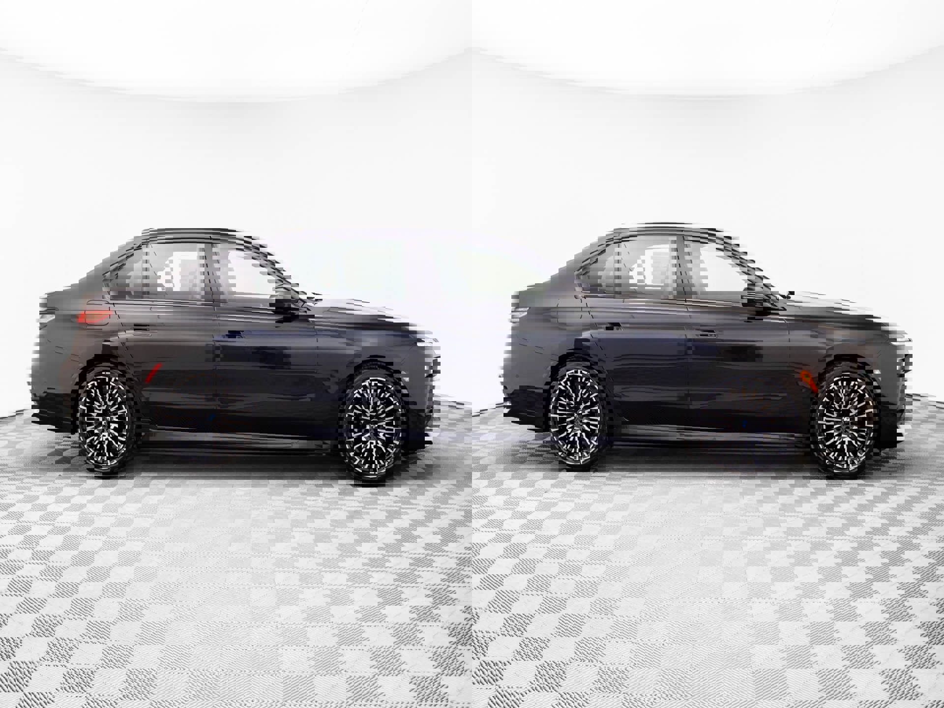 New 2026 BMW 750e xDrive w/ Executive Package image 8