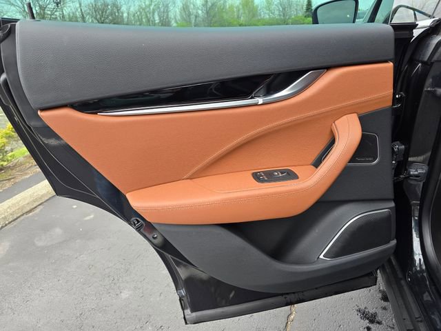 Used 2023 Maserati Levante GT image 17