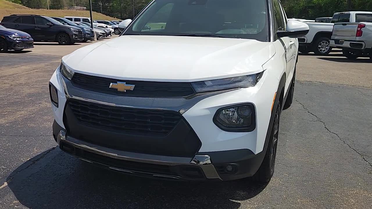Used 2023 Chevrolet TrailBlazer ACTIV FWD image 3