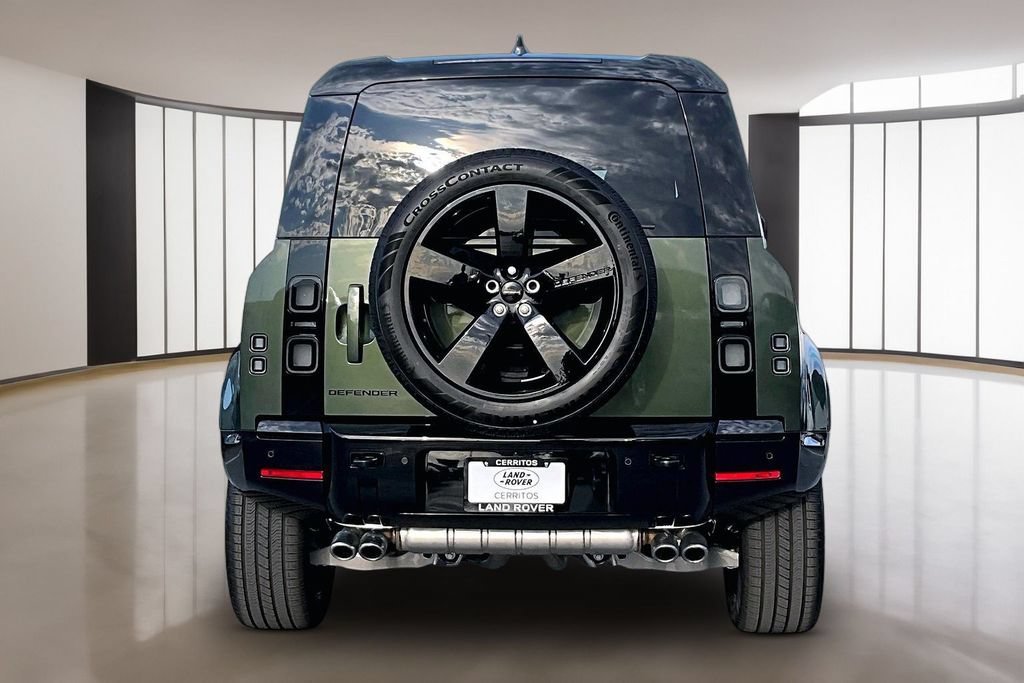 New 2026 Land Rover Defender 110 X-Dynamic SE AWD/4WD image 4