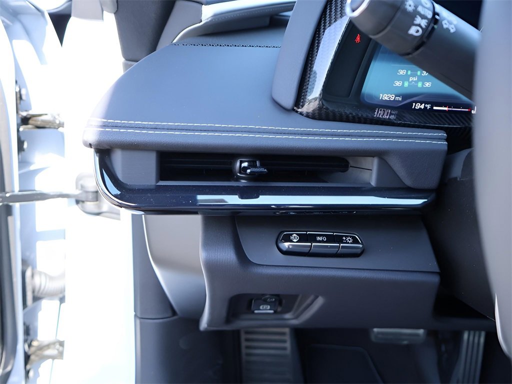 Used 2024 Chevrolet Corvette Z06 w/ Z07 Performance Package image 37