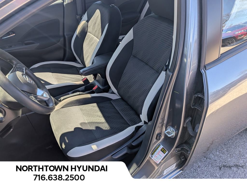 Used 2021 Nissan Versa SV image 9