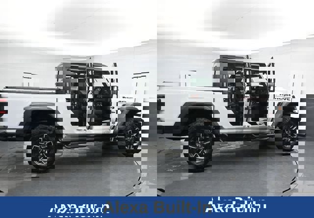 Used 2024 Jeep Gladiator Mojave w/ Technology Group image 37