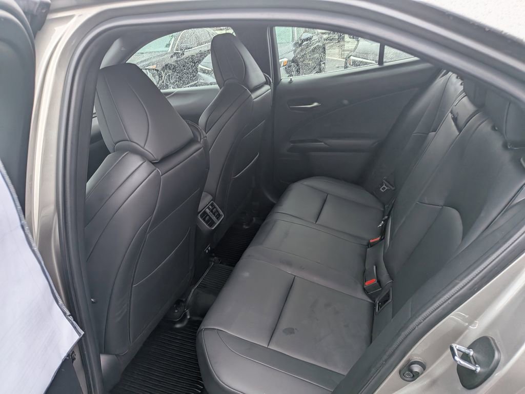 Used 2020 Lexus UX 250h F Sport w/ F Sport Premium Package image 13