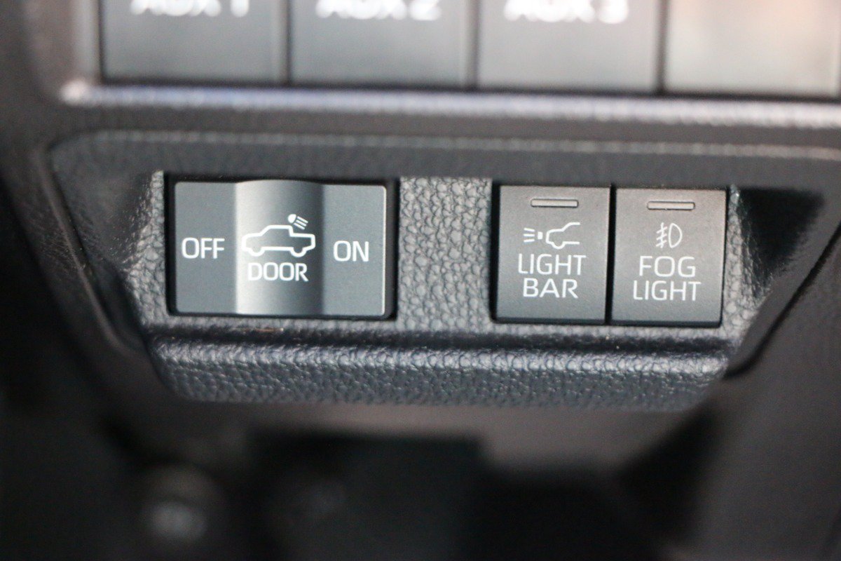 Used 2024 Toyota Tacoma 4x4 Double Cab Hybrid image 25