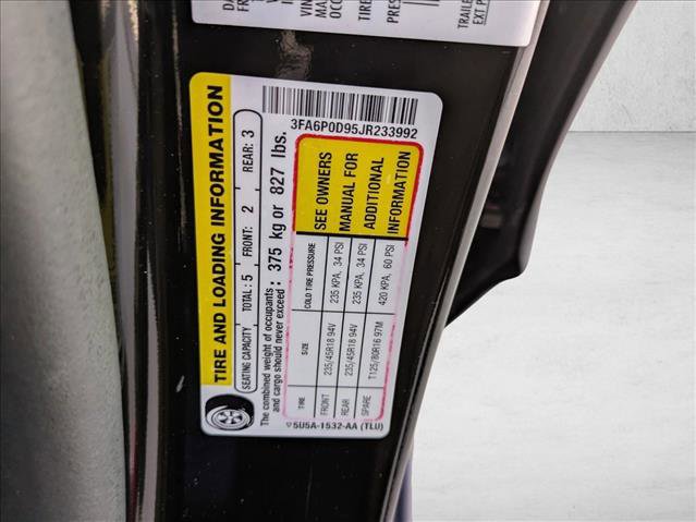 Used 2018 Ford Fusion Titanium image 14