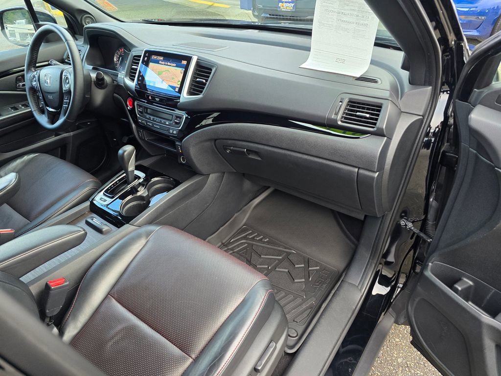 Used 2017 Honda Ridgeline Black Edition image 12