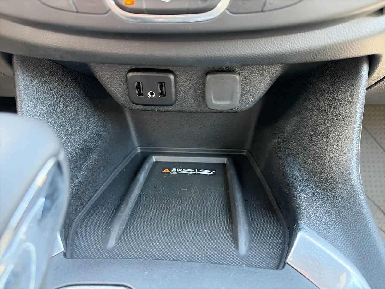 Used 2023 Chevrolet Traverse LT w/ LPO, Cargo Package FWD image 22