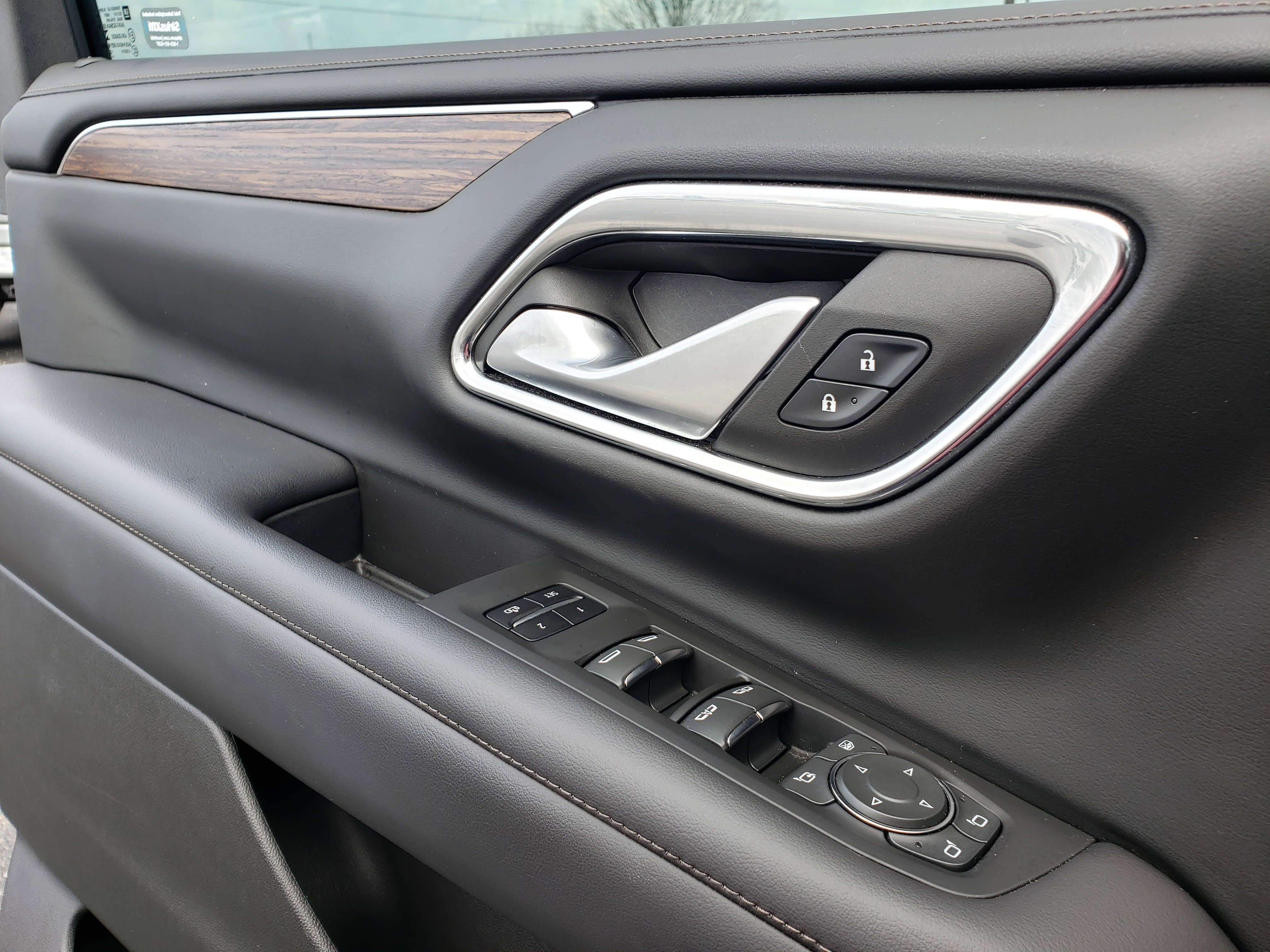 Used 2022 Chevrolet Tahoe High Country image 16