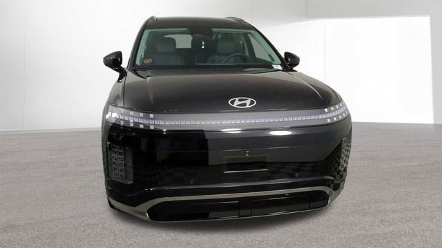 New 2026 Hyundai Ioniq 9 Calligraphy image 3