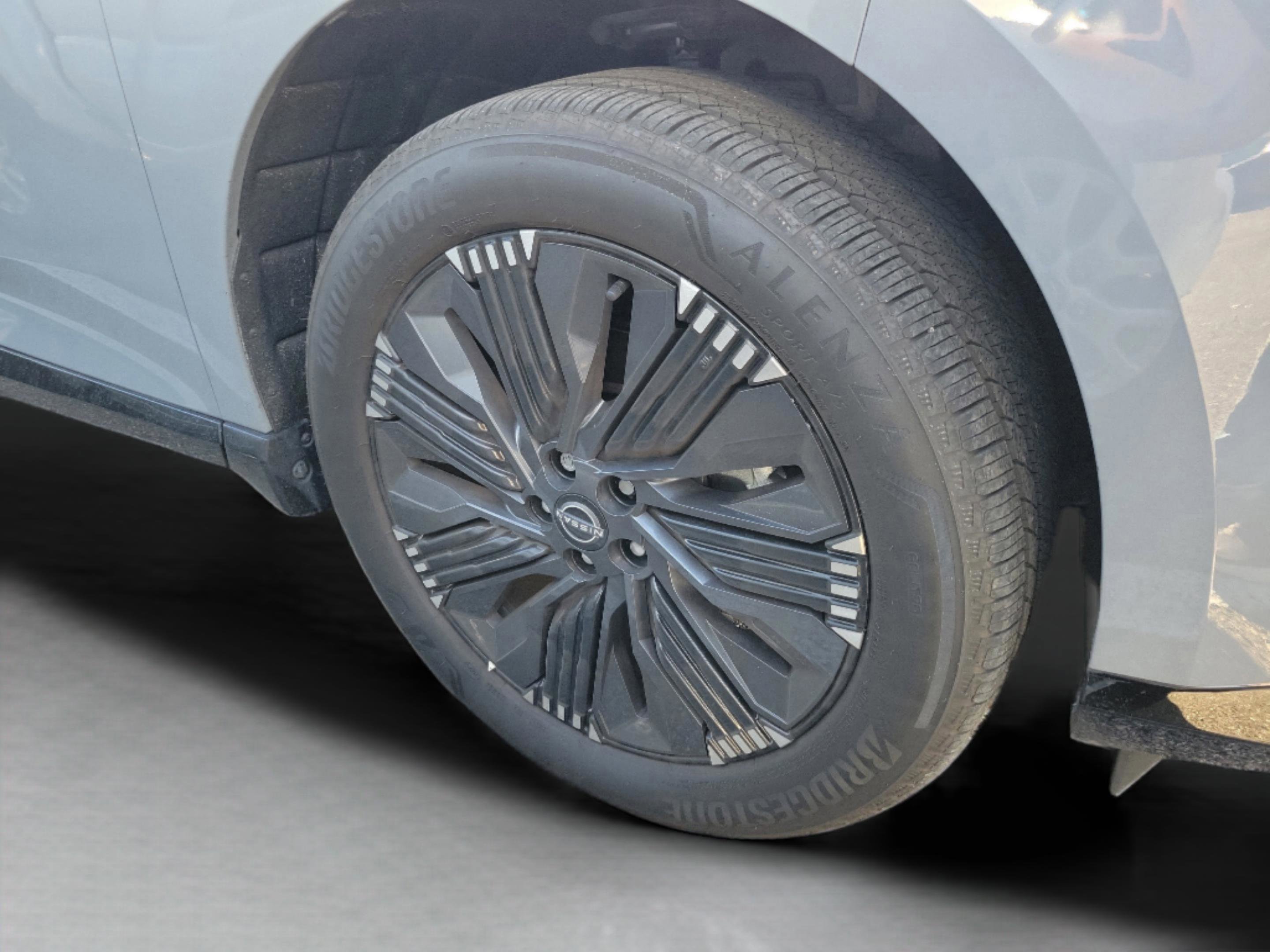 Certified 2025 Nissan Murano Platinum w/ Cargo Package image 61