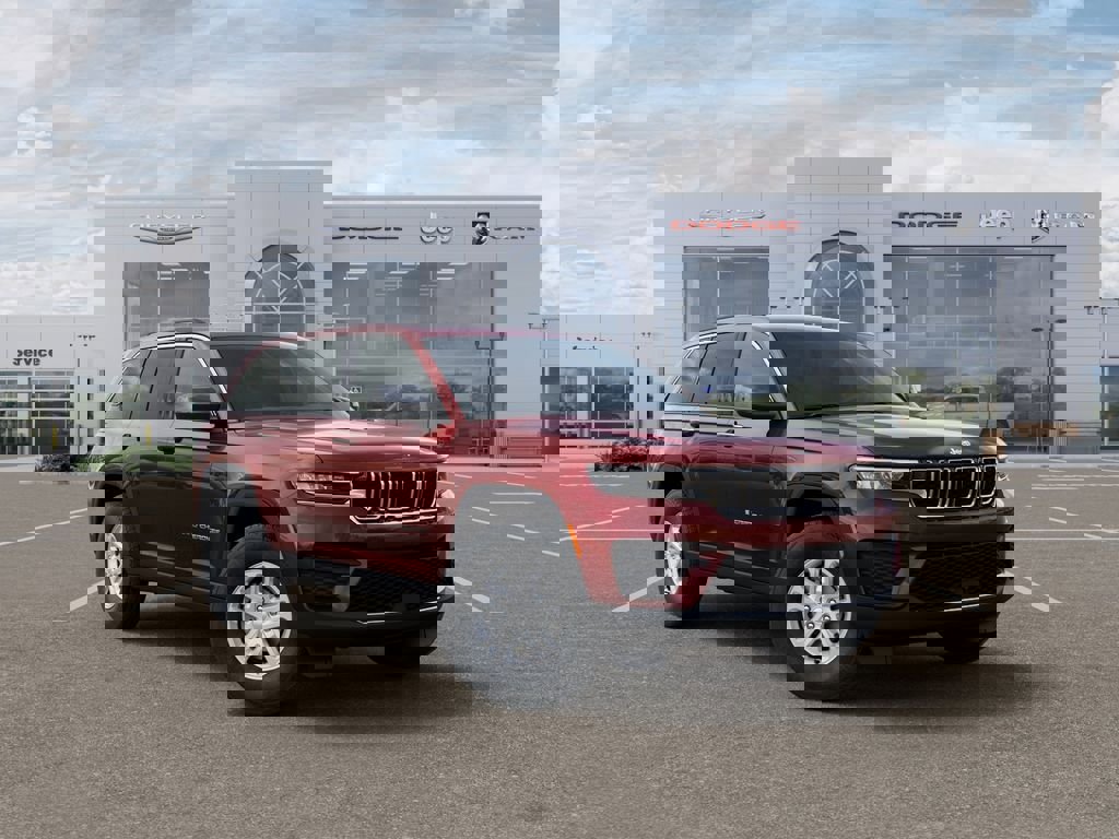 New 2025 Jeep Grand Cherokee Laredo w/ Trailer Tow Package image 5